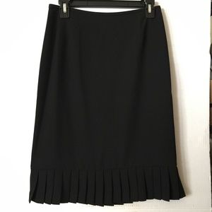 Lined Black A-line Pleated Bottom Skirt Size 4